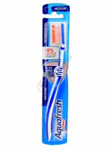 Periuta de dinti Aquafresh Interdental Silky Medium